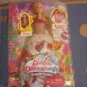 Barbie Dreamtopia Sweetville Princess Strawberry Themed Doll Blond Girl Toy